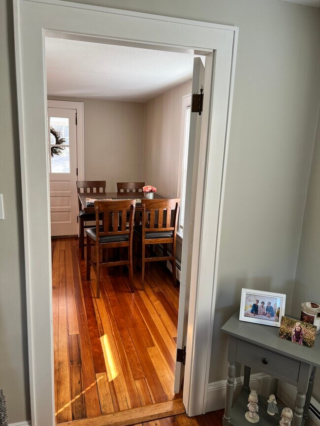 2 East St unit B, Hadley, MA 01035 - photo 5