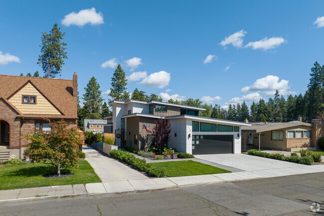 Many homes in the Manito neighborhood are within walking distance to Manito park.