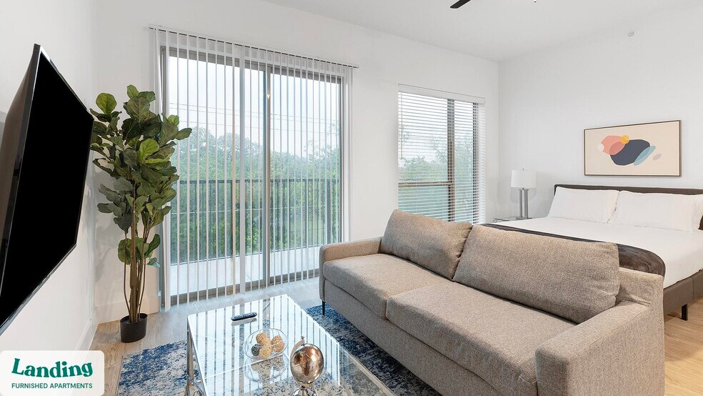 650 E Sycamore St unit 3317.1408291, Denton, TX 76201 - photo 1