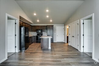 2415 Wildflower Dr, Neenah, WI 54956