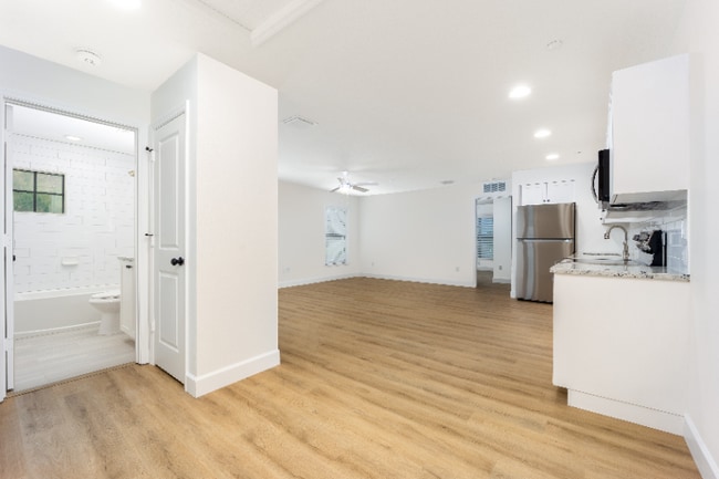 3375 SW Mapp Rd unit 201, Palm City, FL 34990 - photo 5