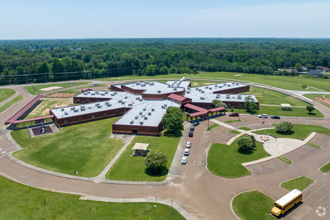 Desoto Central Elementary School has plenty of parking.