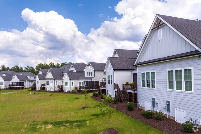 Croasdaile Farm is set on 1000+ acres of lush forest and grassy meadows.