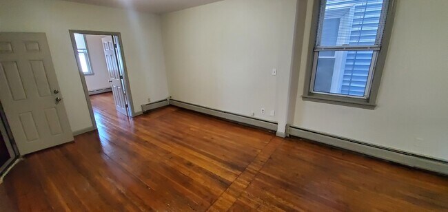 193 Maverick St unit 2, Boston, MA 02128 - photo 6