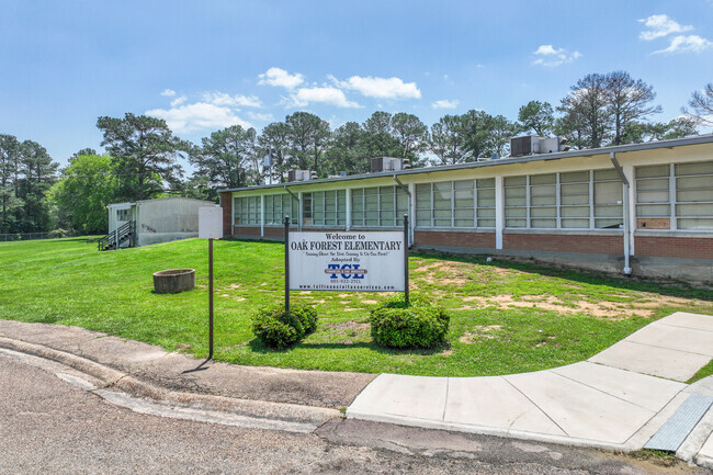 Oak Forest Elementary enrolls students in grades K though 5 grade.