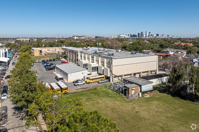 De La Salle High School is centrally located in Uptown New Orleans.