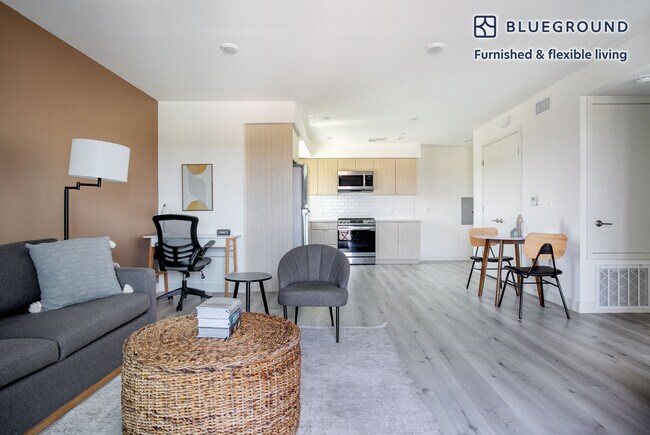 11701 W Gateway Blvd unit FL5-ID1104, Los Angeles, CA 90064 - photo 3