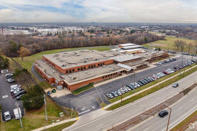 Aptakisic Jr. High School serves grades 6-8.