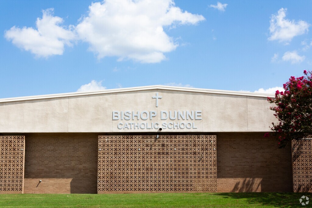 Bishop Dunne Catholic School, Dallas TX Rankings & Reviews - Homes.com