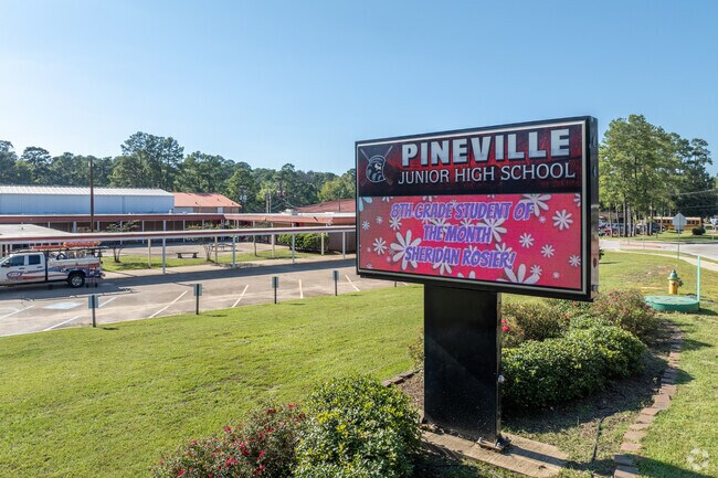 Pineville Junior High School