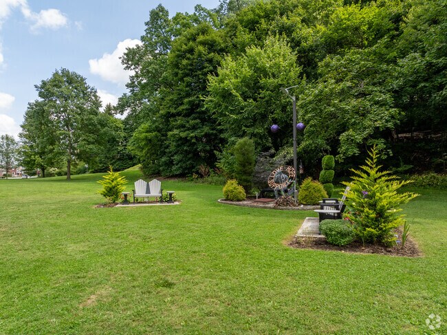 Tuckahoe Park features the Circle of Hope Sculpture which honors those lost to substance abuse.