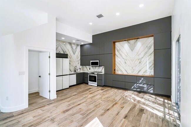 361 Jefferson Ave unit 1, Miami Beach, FL 33139 - photo 7