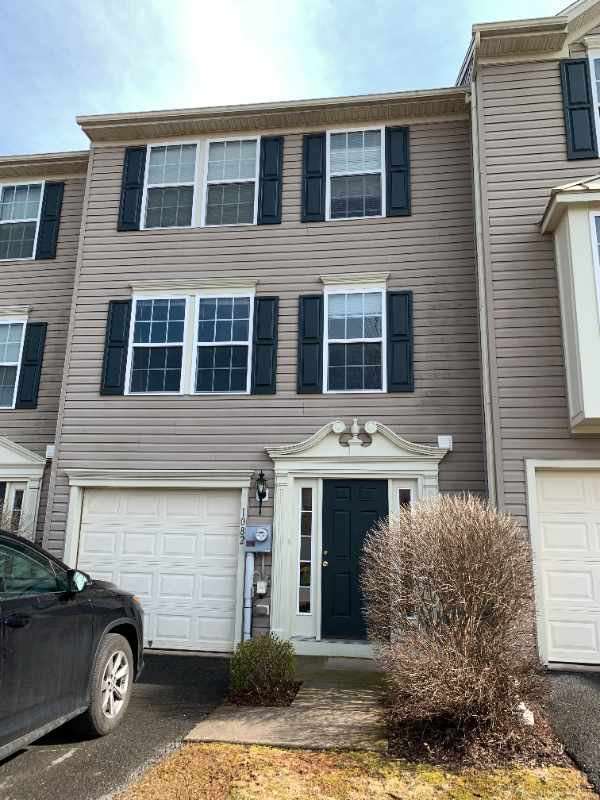 1082 Sparrow Way, Breinigsville, PA 18031