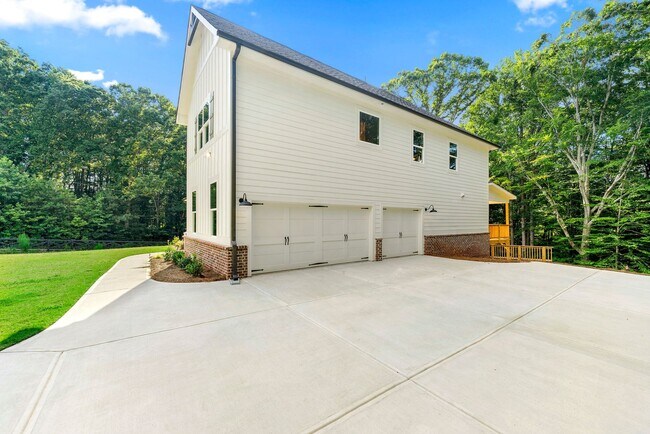 102 Cheval Ct, Hoschton, GA 30507 - photo 4