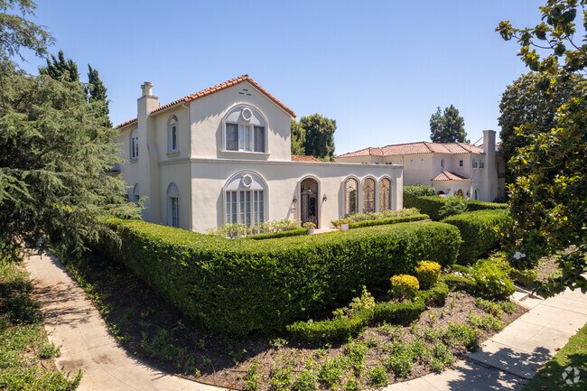 French Mediteranean Style homes in Windsor Square.