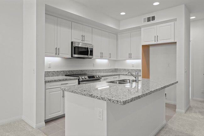 370 Gateway Dr, El Cajon, CA 92020 - photo 6