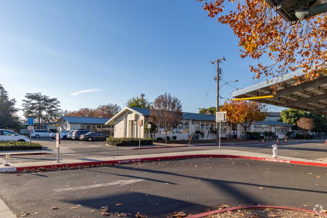 Washington Elementary School offers a space where all people can learn and thrive.