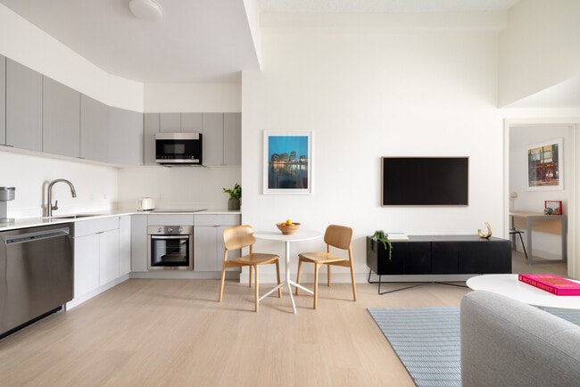 FOUND Study University Centre, Newark, NJ 07103 - photo 6