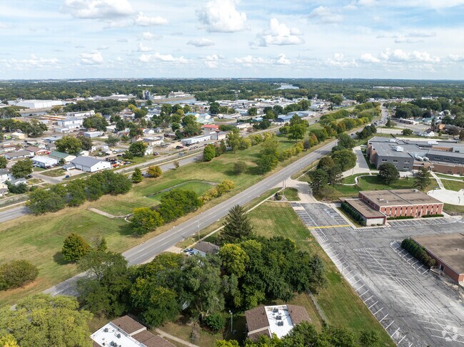 Neighbors Helping Neighbors provides a short drive to U.S. Route 218 for easy commuting.