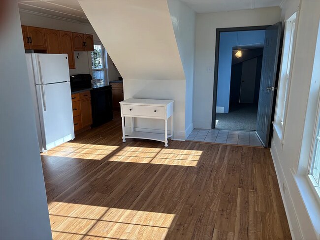 144 Rumford St unit 2, Concord, NH 03301 - photo 3