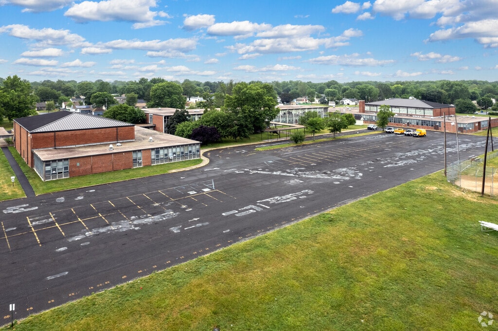 Aerial view of Roosevelt Middle School in Bristol.