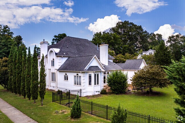 There are many unique styles of architecture in the Croasdaile neighborhood.