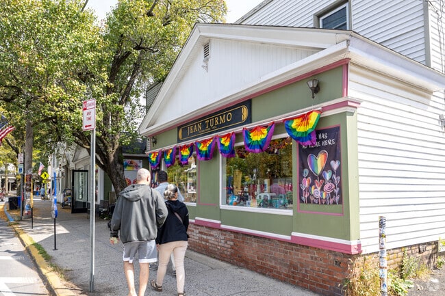 Woodstock shops gleefully line local streets and welcome all visitors.