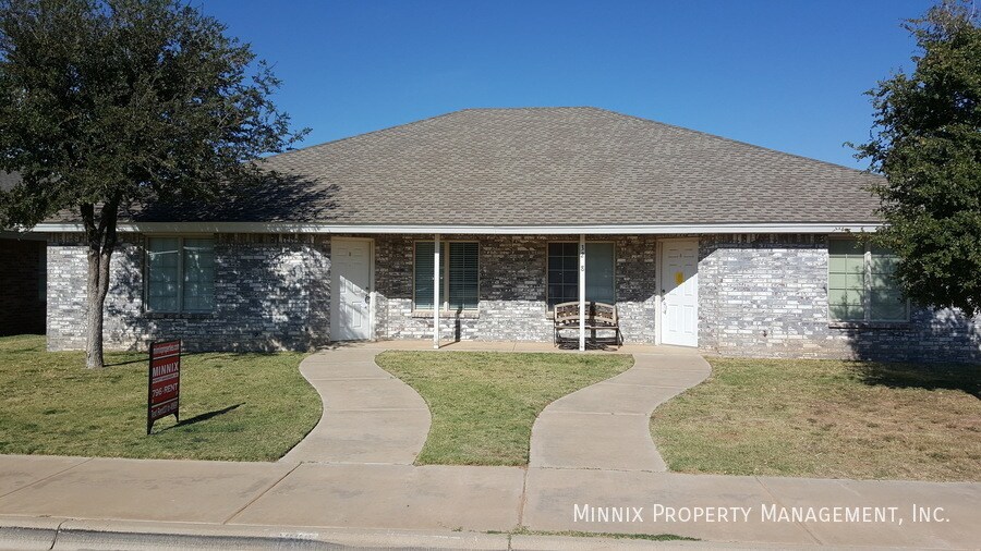 3208 111th St unit B, Lubbock, TX 79423 - photo 1