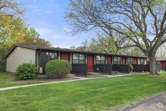 1200 Spruce Ct, Kent, OH 44240