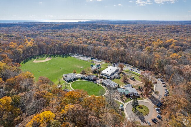 The Country School in Madison serves students in grades Pre-K through 8th.