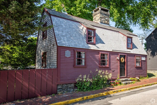 Step into history and explore the charm of Colonial architecture in Newport's Historic Hill.