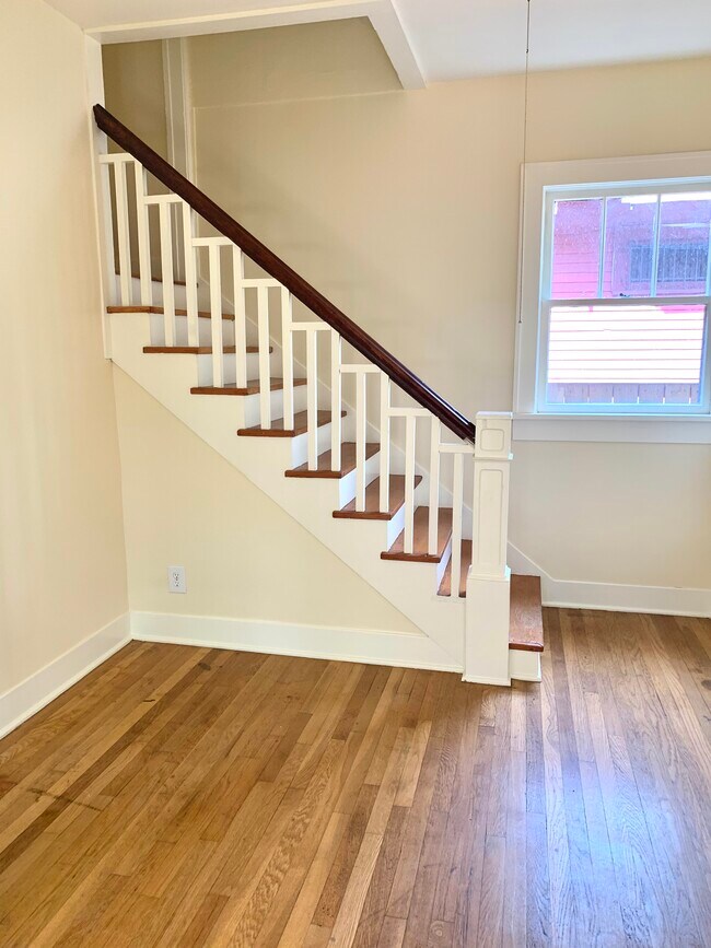 4207 N Albina Ave, Portland, OR 97217