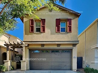 8925 Robbins Rd, Sacramento, CA 95829