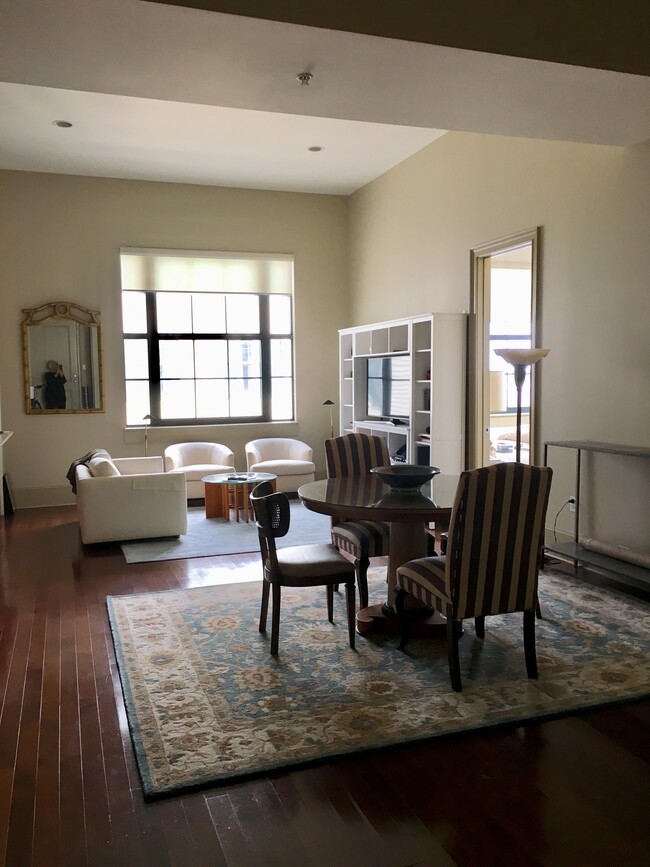 1201 Canal St Unit 1201 Canal St, New Orleans, LA 70112