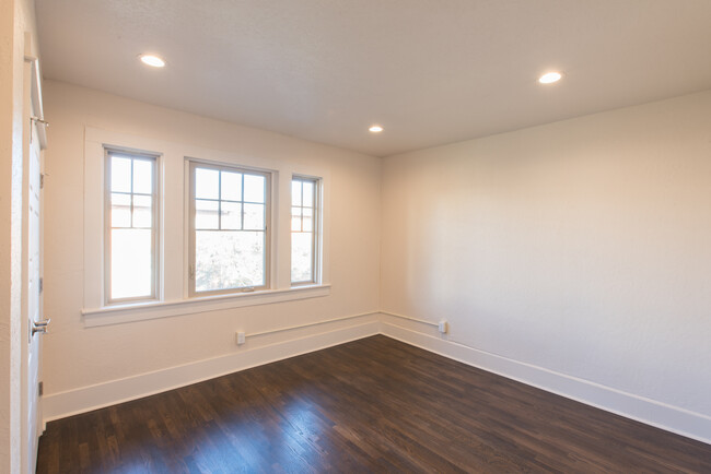 Living Rm