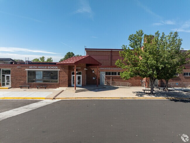 Heath Middle School is on the corner of 16th Street and 23rd Avenue. It earns a C grade.