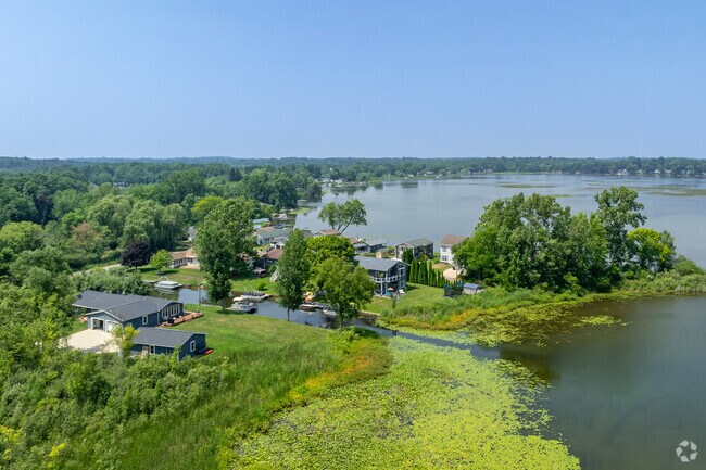 Man-made canals run inland to provide lakeside homes in Leoni easy boating access to its lakes.