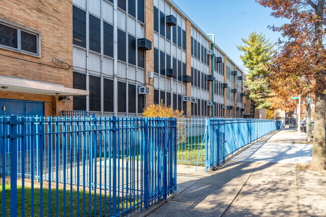 PS 26 Jesse Owens has dozens of effective and excellent teachers and staff.