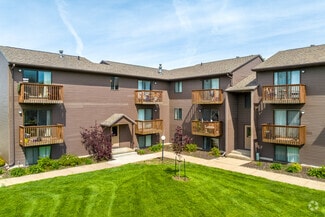 612 12th Ave, Coralville, IA 52241