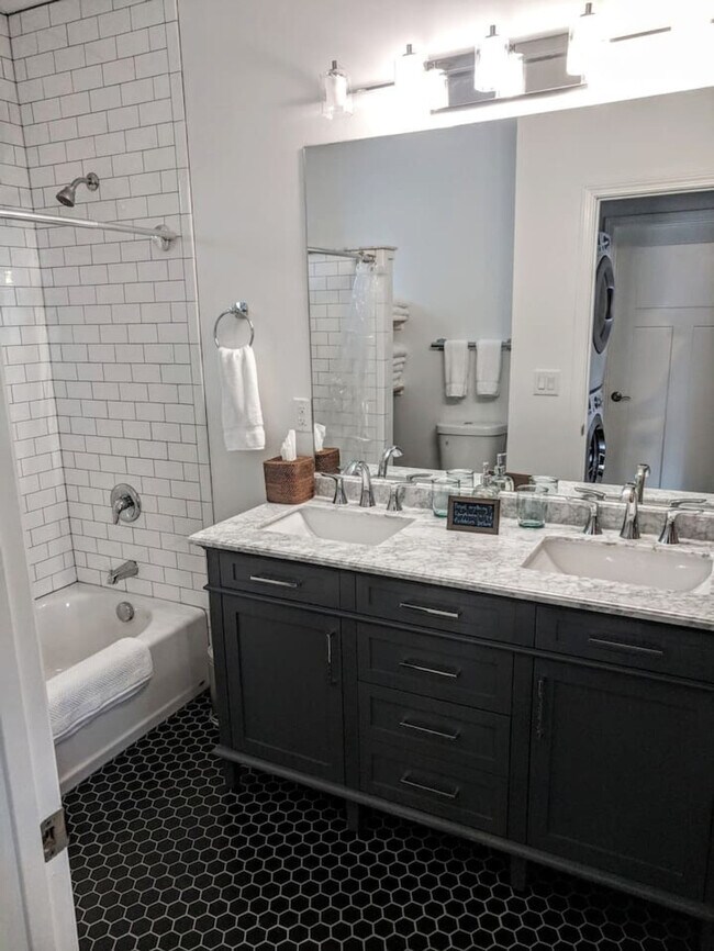 204 Magnolia St unit ID1056140P, Cincinnati, OH 45202 - photo 4