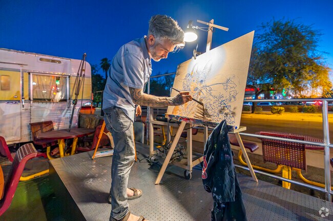 The Dark Side in Alameda features talented artists showcasing their skills in real time.