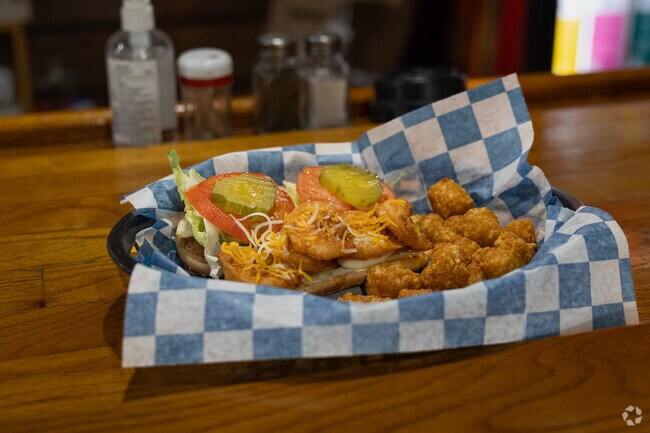 Have a delicious meal at Sportsman Bar and Grill in Cross.