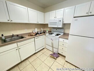 24 Whites Ave Unit 16, Watertown, MA 02472
