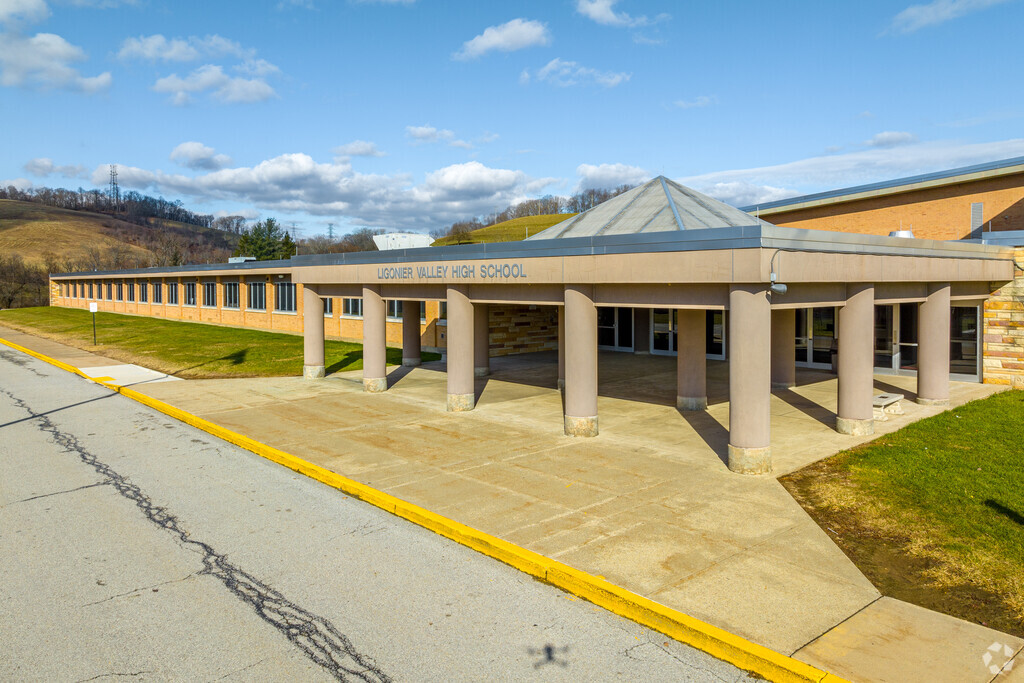 Ligonier Valley High School, Ligonier PA Rankings & Reviews - Homes.com