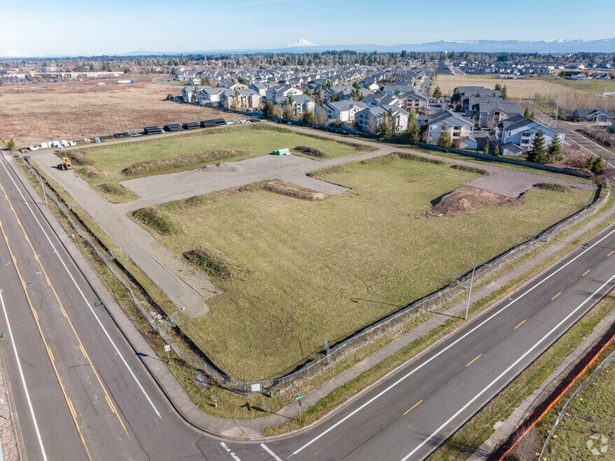 Allison Summit, Woodburn, OR 97071 - photo 1