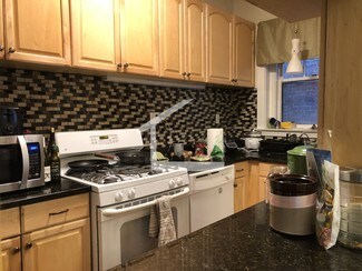 174 Winthrop Rd Unit 2, Brookline, MA 02445