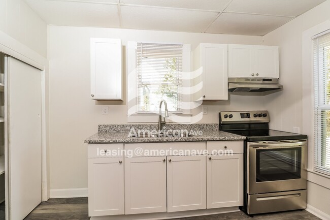 101 Spruce St, Gaffney, SC 29340 - photo 7