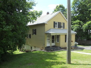941 Waterbury Rd Unit 2nd Floor, Cheshire, CT 06410