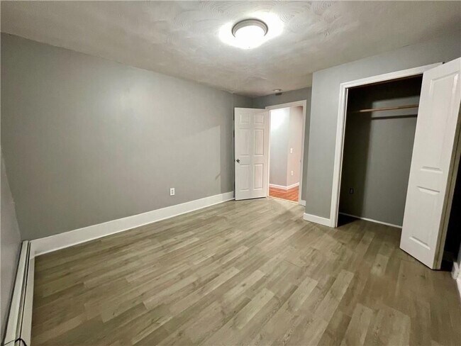 36 Highland St, Pawtucket, RI 02860 - photo 6