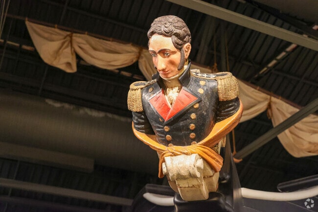 The Mariners Museum in Boulevard highlights the maritime history of the area.